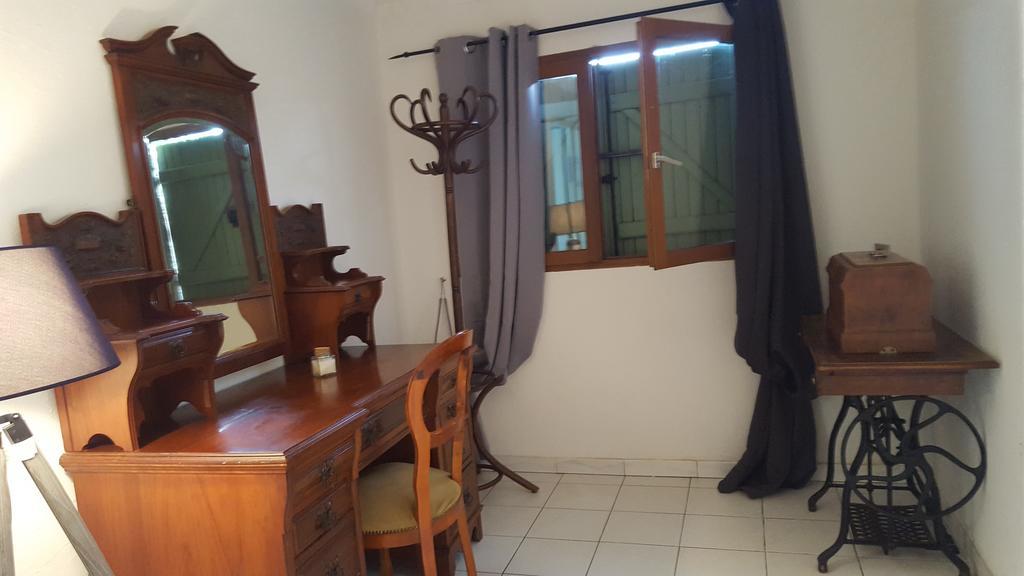 Aux Oliviers Hotel Homps  Luaran gambar